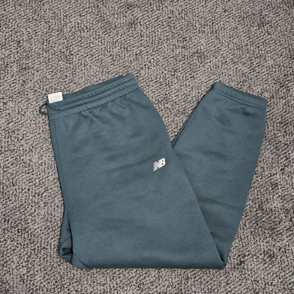 🔔NWOT: Mens New Balance Joggers - Size XL